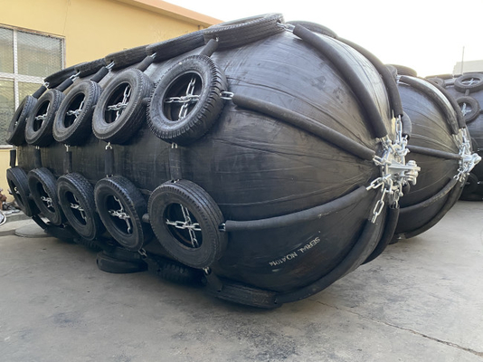 空気の横浜ゴム製 フェンダーの鎖のタイヤ純3300mm x 6500mmの膨脹可能なボート