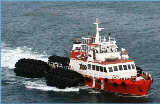 浮遊吊り鎖のフェンダーSTS ISO17357のゴム製空気の海洋のフェンダー