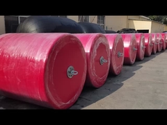 フォーム入りフェンダー